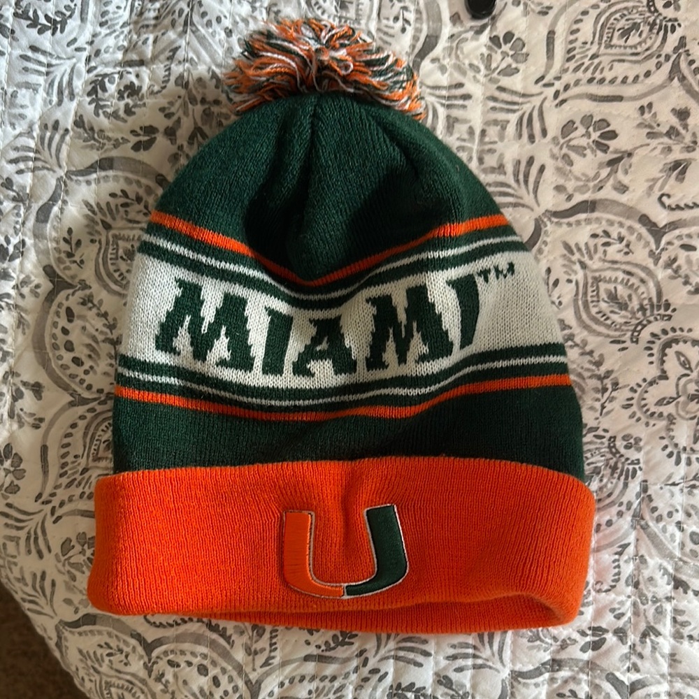 Miami Knit Beanie with Pom